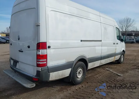 2016 Mercedes-Benz Sprinter 2500 High Roof/High Roof from USA, damaged, VIN WD3PE8DD9GP247797